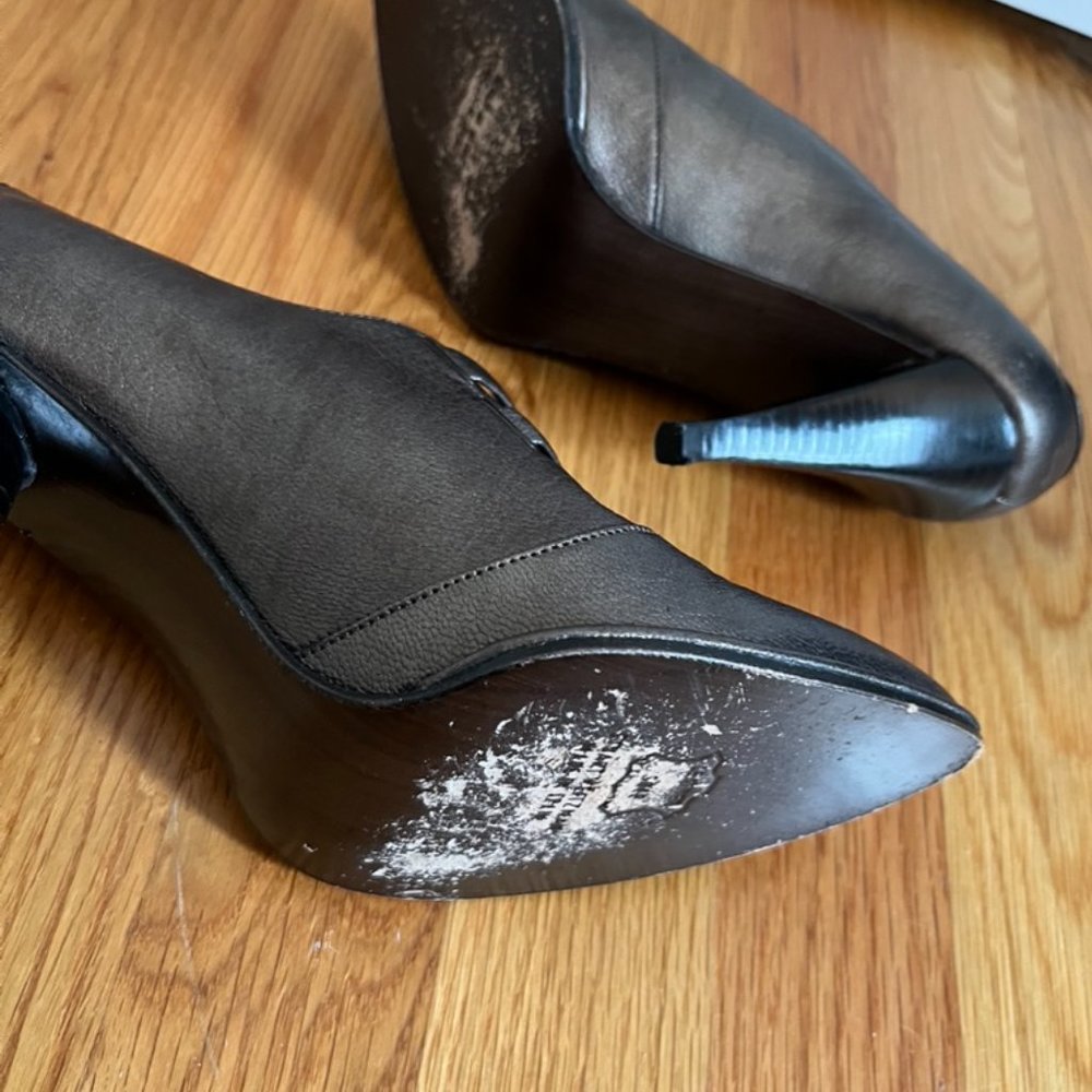 Stuart Weitzman Metallic Bootie - 5.5 - image 7